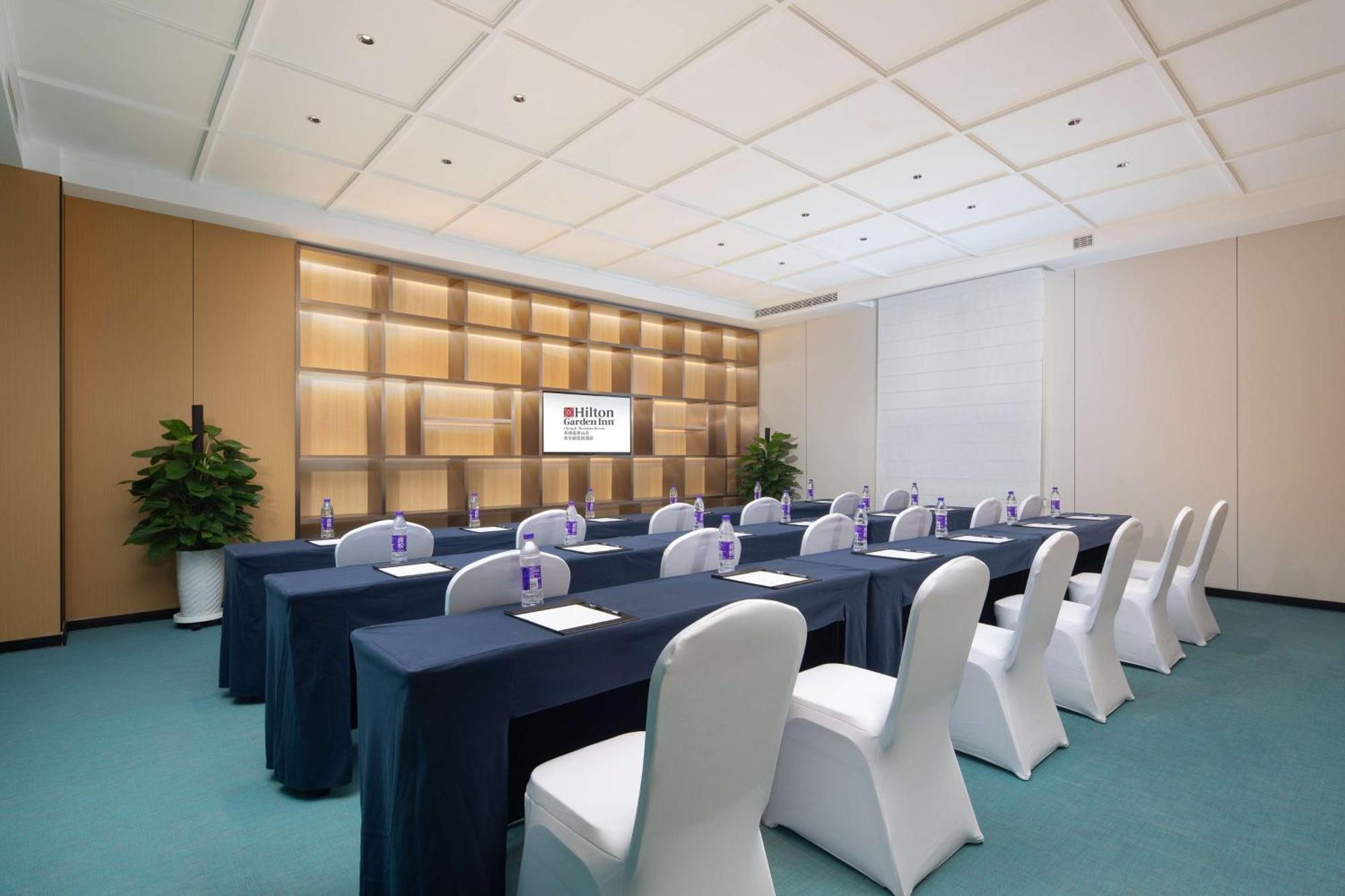 Hilton Garden Inn Chengde Mountain Resort מראה חיצוני תמונה