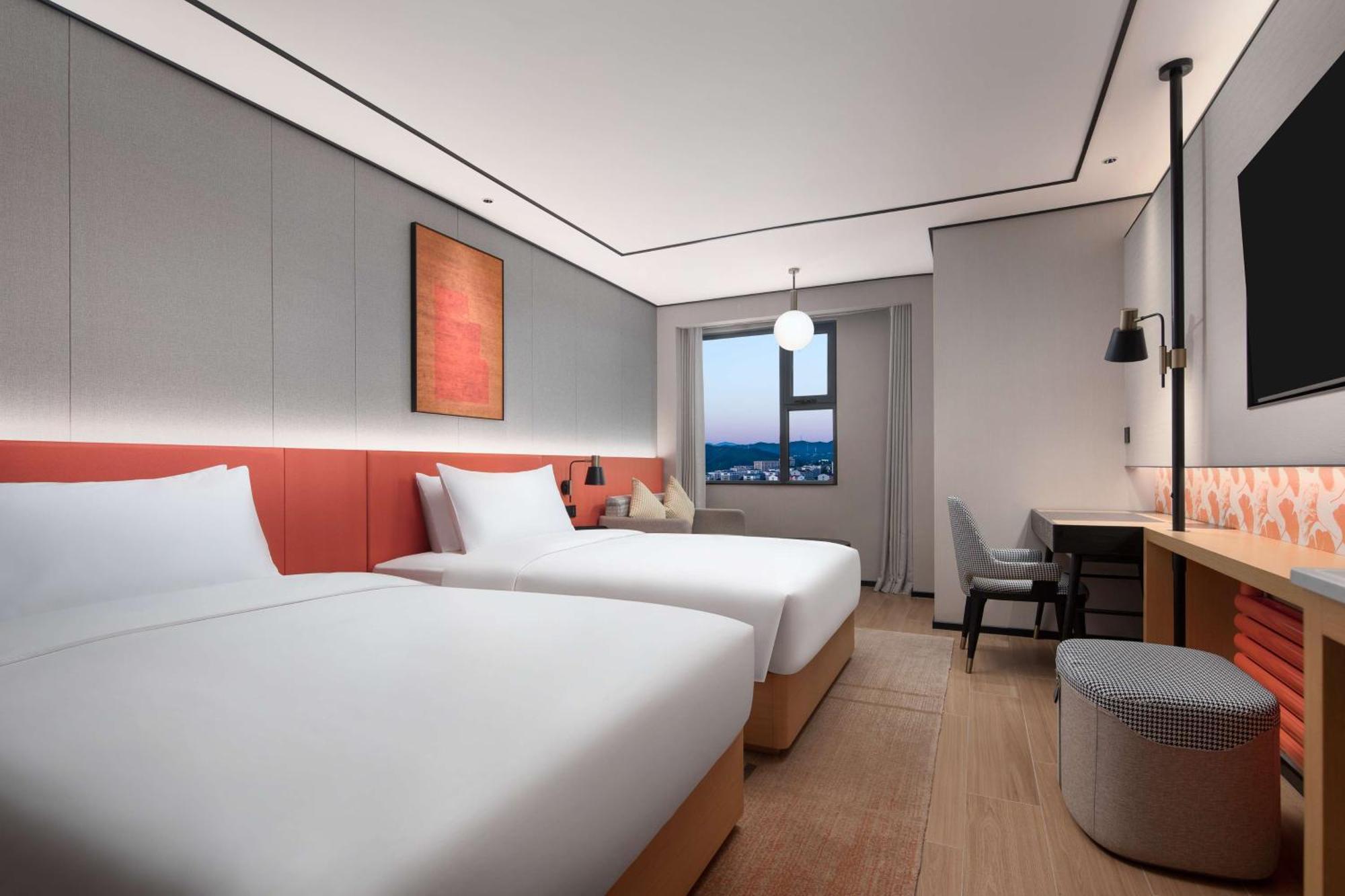 Hilton Garden Inn Chengde Mountain Resort מראה חיצוני תמונה