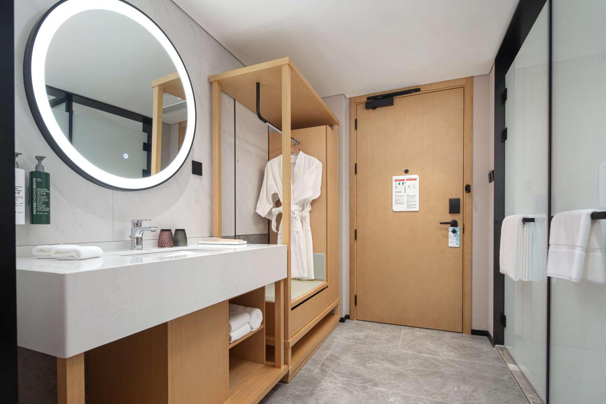 Hilton Garden Inn Chengde Mountain Resort מראה חיצוני תמונה