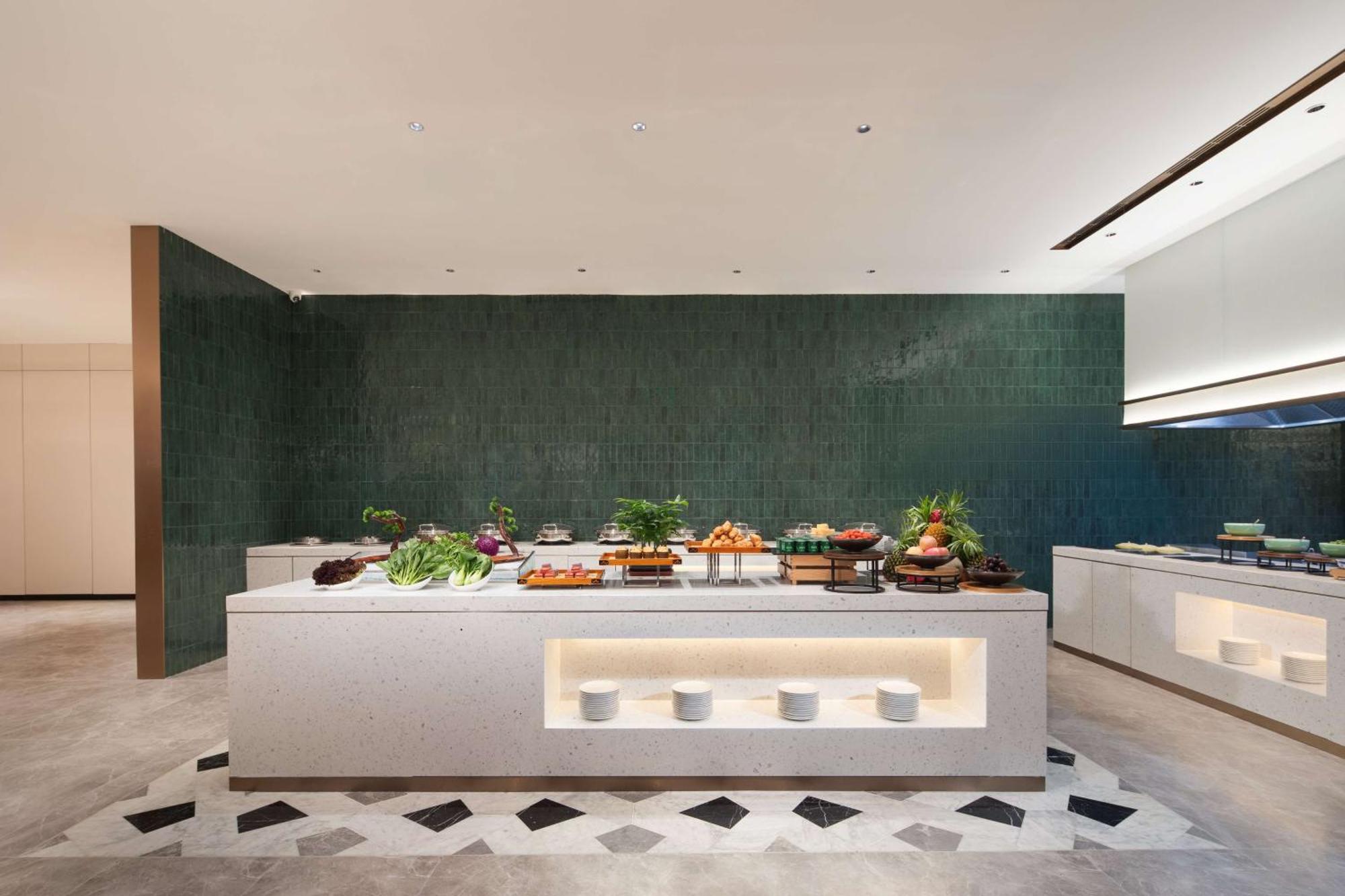 Hilton Garden Inn Chengde Mountain Resort מראה חיצוני תמונה